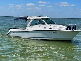 35' Boston Whaler 2008 Yacht For Sale